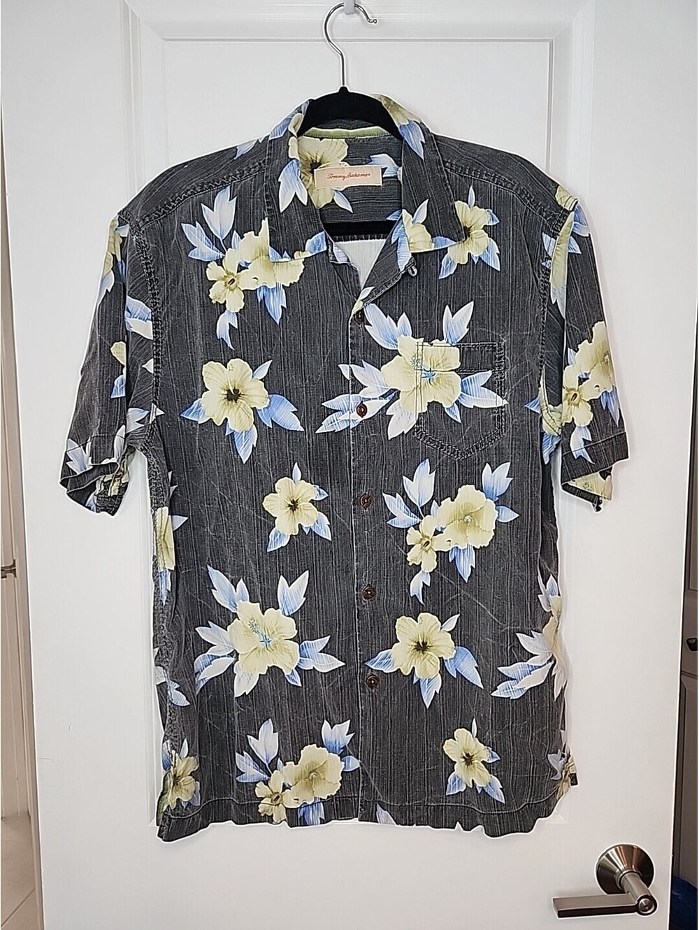 Tommy Bahama 100% Silk Shirt Men's Sz M Camp Gray Blu Floral Hawaiian MINT